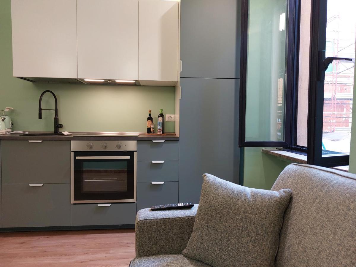 2 Via Fabio Mangone Apartment Milan Exterior photo