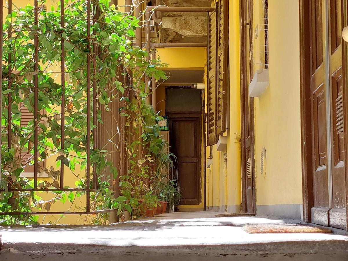 2 Via Fabio Mangone Apartment Milan Exterior photo